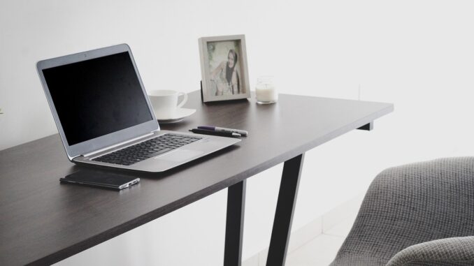 workplace-5517762_1280